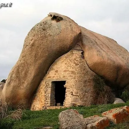 Stazzo Cuncaccia Lantställe *